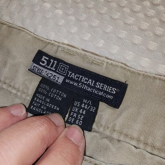 5.11 TACTICAL EUC MENS SZ 44/32 STYLE 74251 MILITARY TACTICAL CARGO KHAKI PANTS - Picture 4 of 13